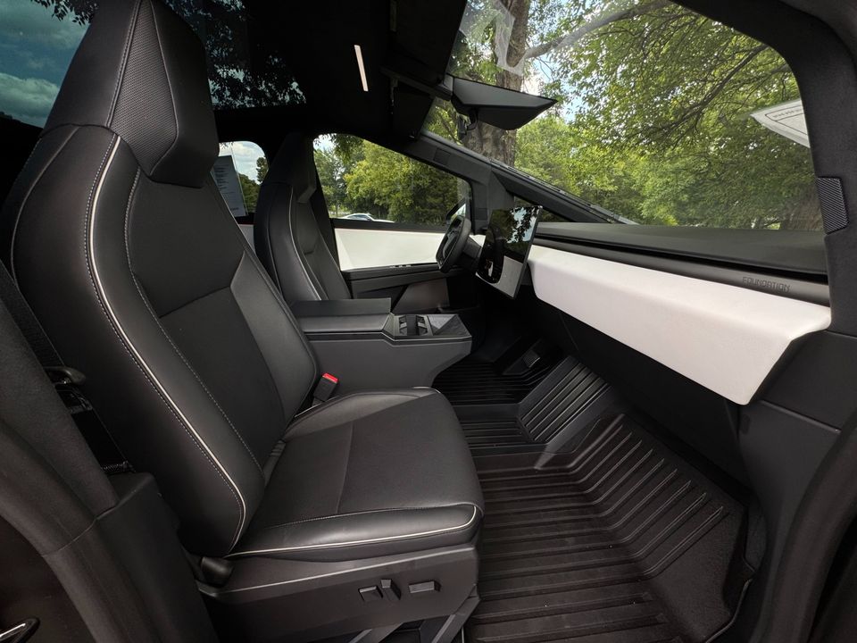 2024 Tesla Cybertruck