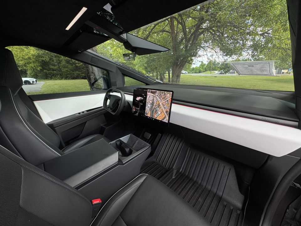 2024 Tesla Cybertruck