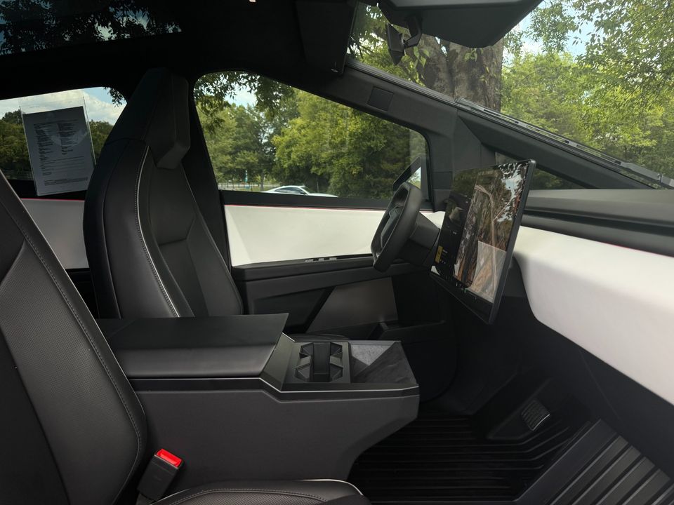 2024 Tesla Cybertruck