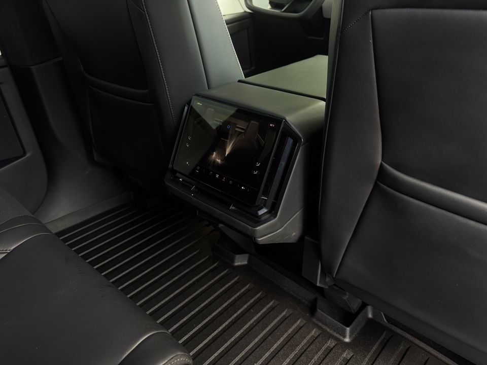 2024 Tesla Cybertruck