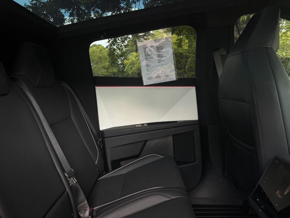 2024 Tesla Cybertruck