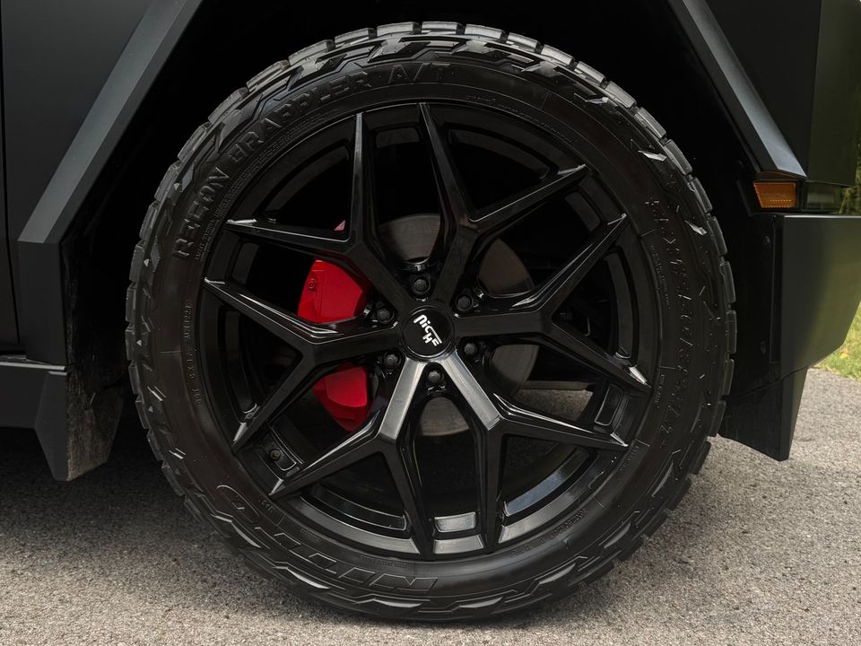 2024 Tesla Cybertruck