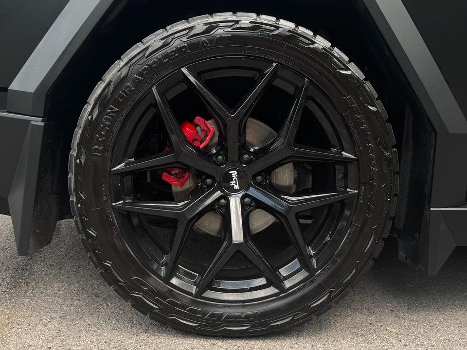 2024 Tesla Cybertruck