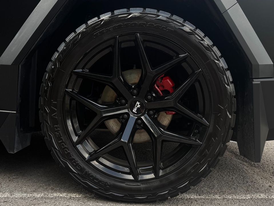 2024 Tesla Cybertruck