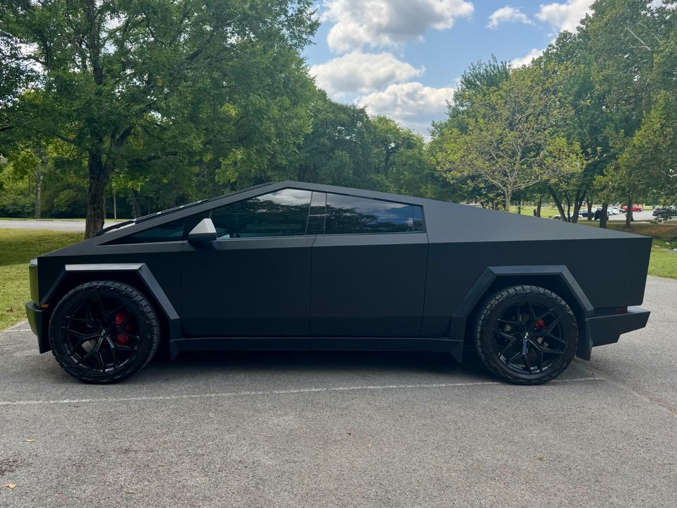 2024 Tesla Cybertruck