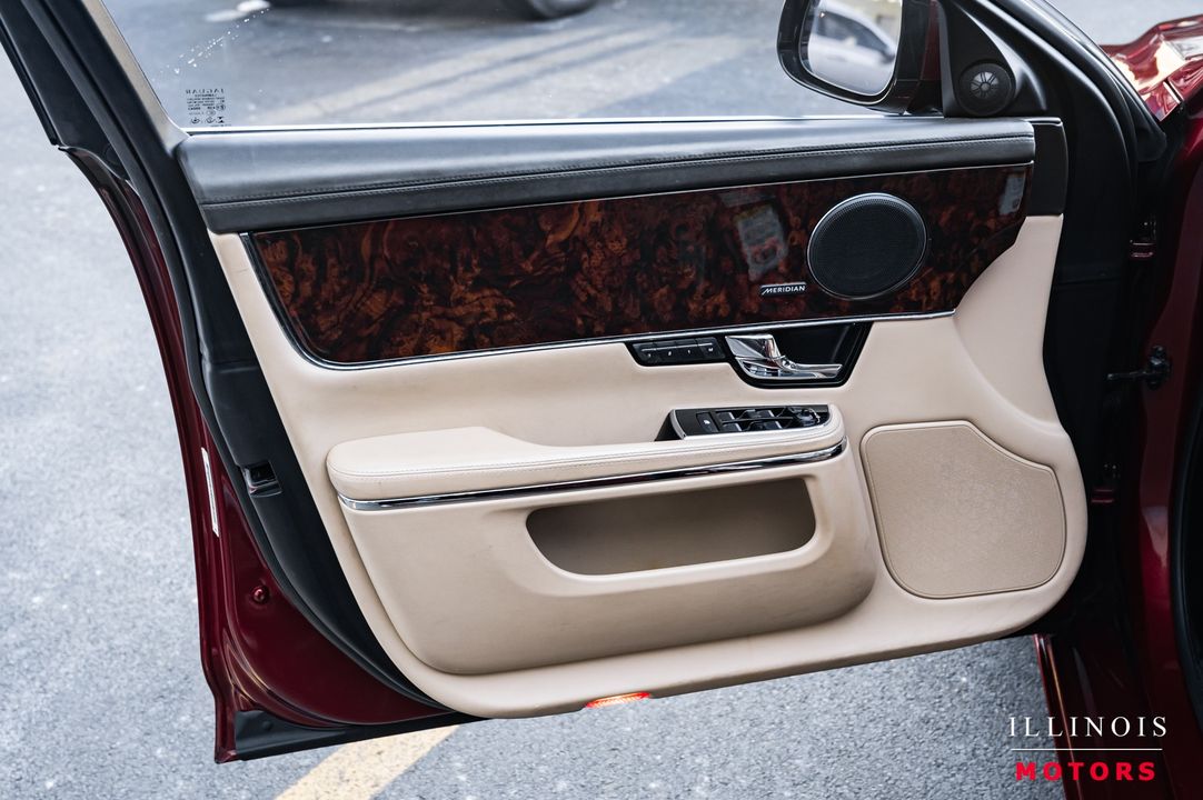 2013 Jaguar XJ