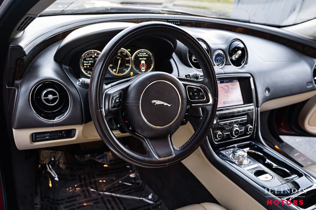 2013 Jaguar XJ