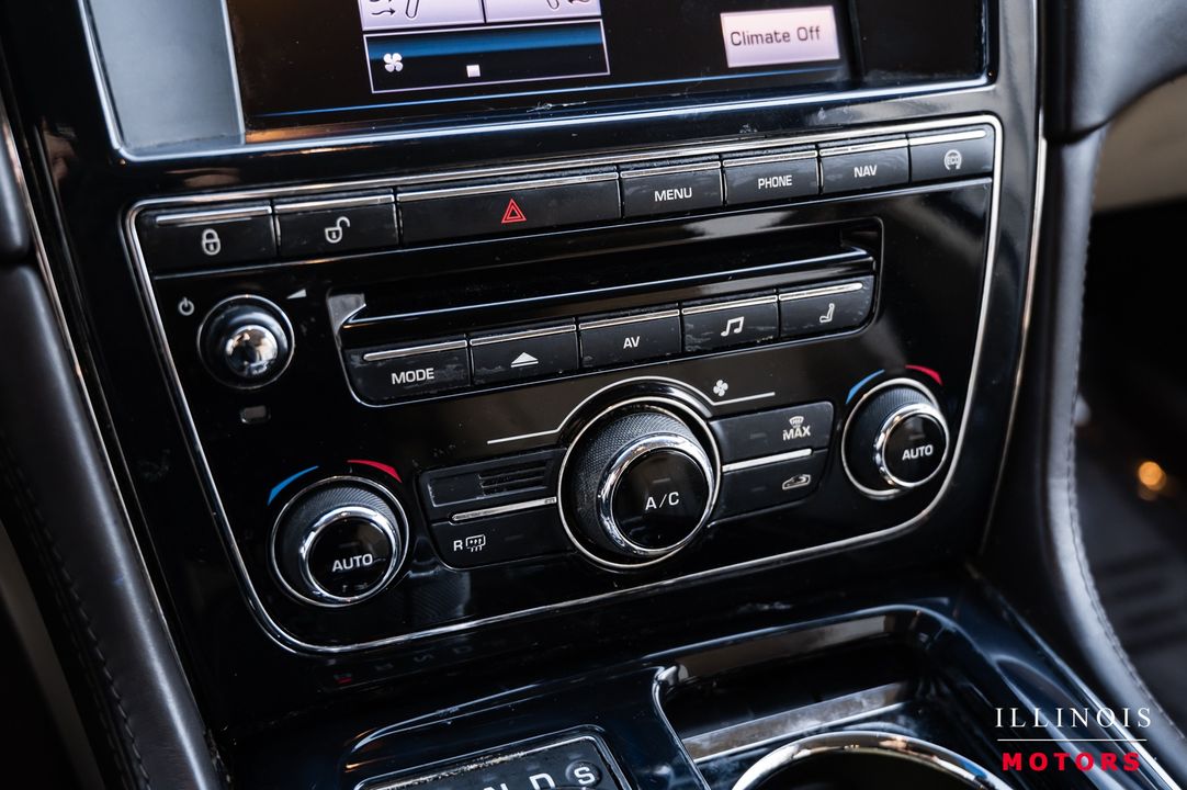 2013 Jaguar XJ