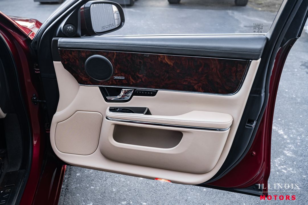 2013 Jaguar XJ