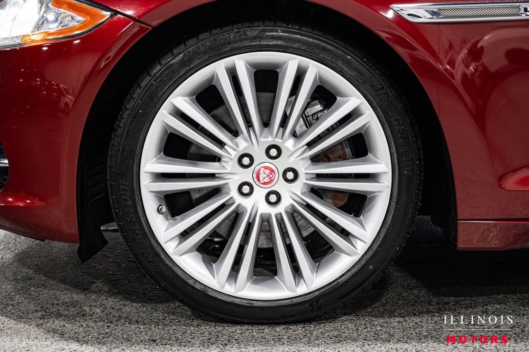 2013 Jaguar XJ
