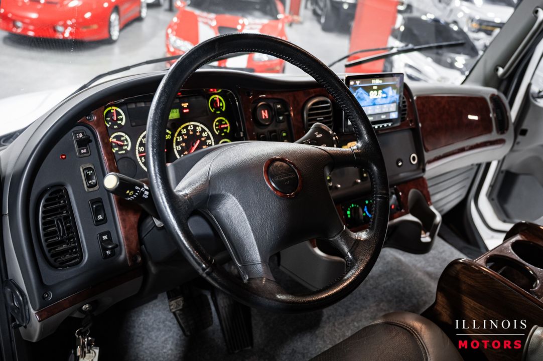 2007 Freightliner M2 106