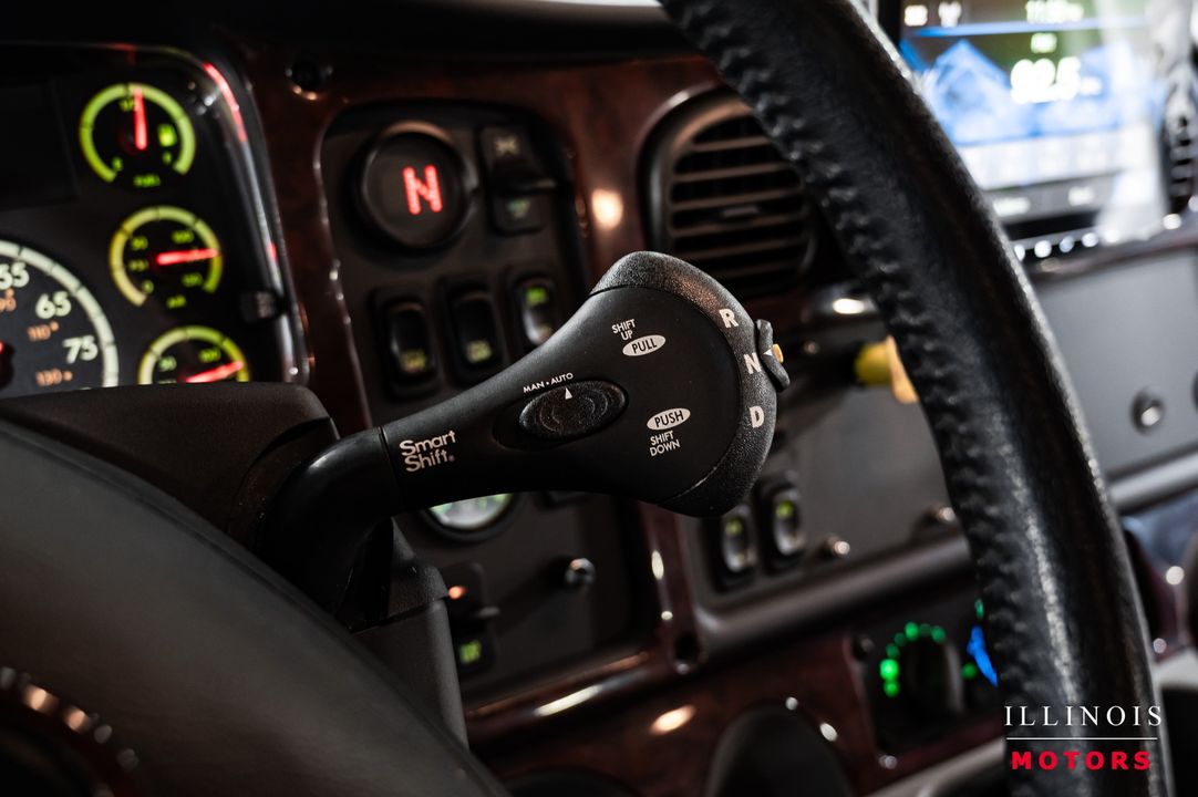2007 Freightliner M2 106