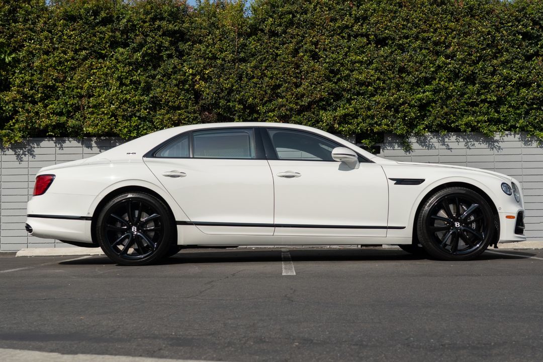 2024 Bentley Flying Spur