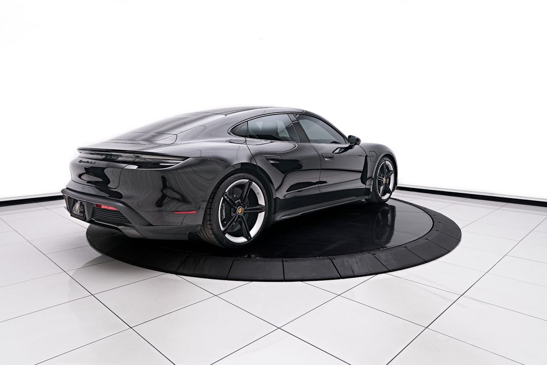 2022 Porsche Taycan