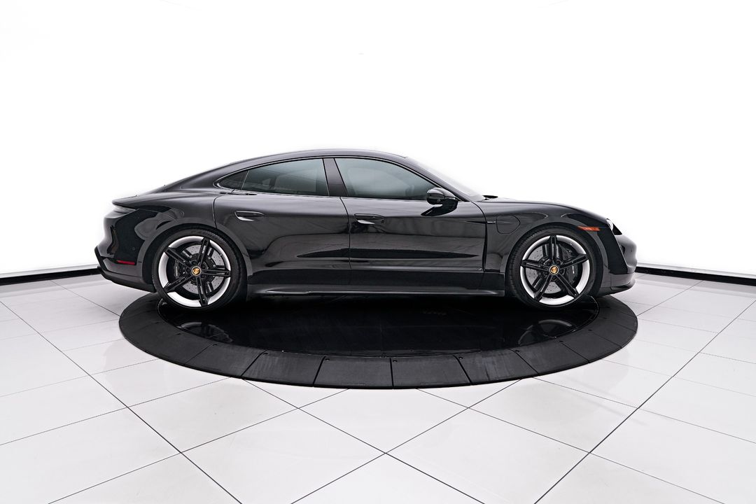 2022 Porsche Taycan