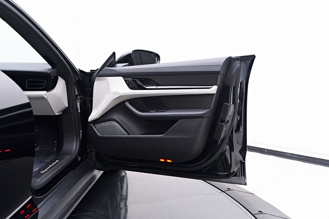 2022 Porsche Taycan
