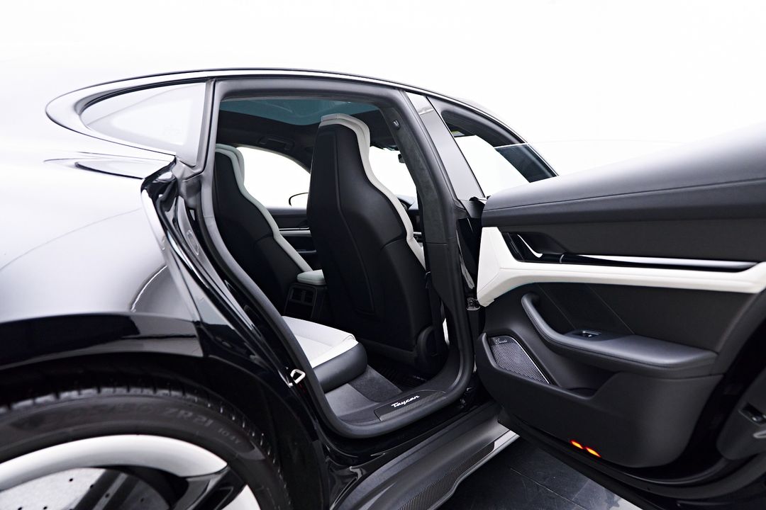 2022 Porsche Taycan