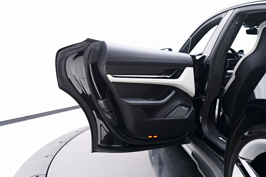 2022 Porsche Taycan