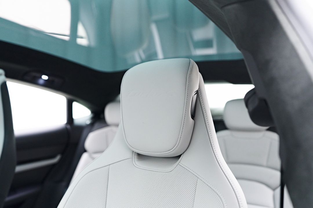 2022 Porsche Taycan