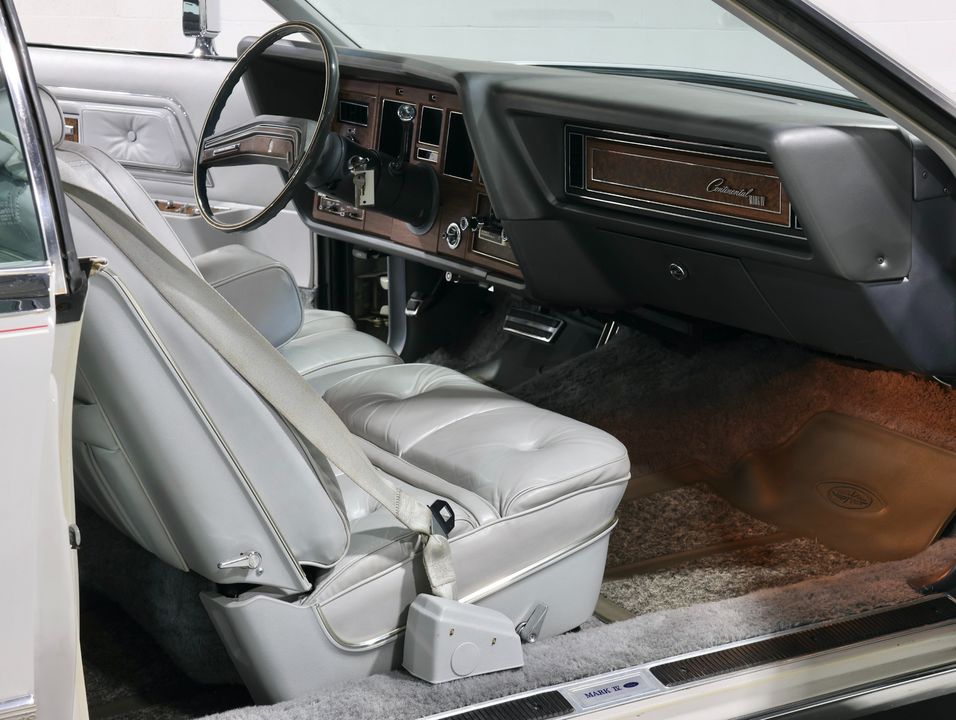1976 Lincoln Continental Mark IV Cartier Edition