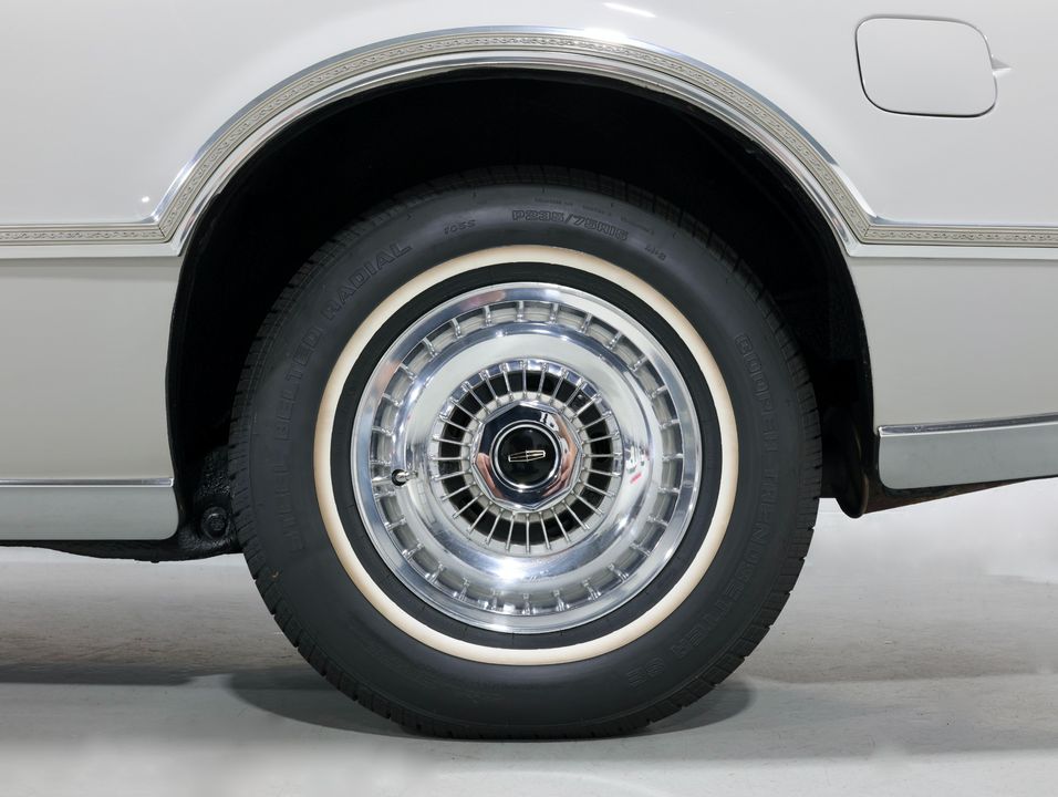1976 Lincoln Continental Mark IV Cartier Edition