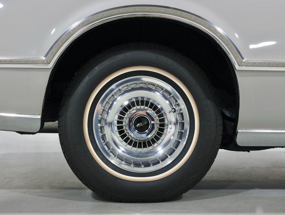 1976 Lincoln Continental Mark IV Cartier Edition