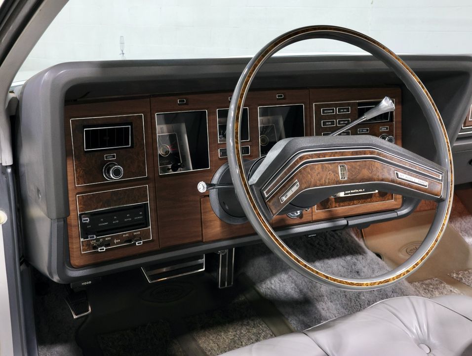 1976 Lincoln Continental Mark IV Cartier Edition