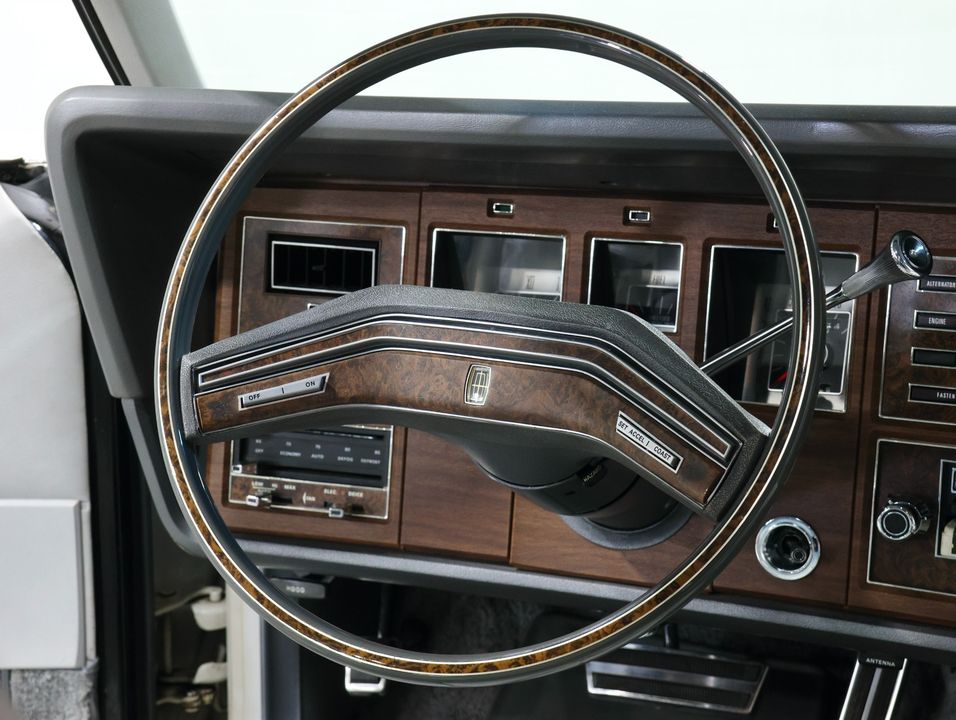 1976 Lincoln Continental Mark IV Cartier Edition