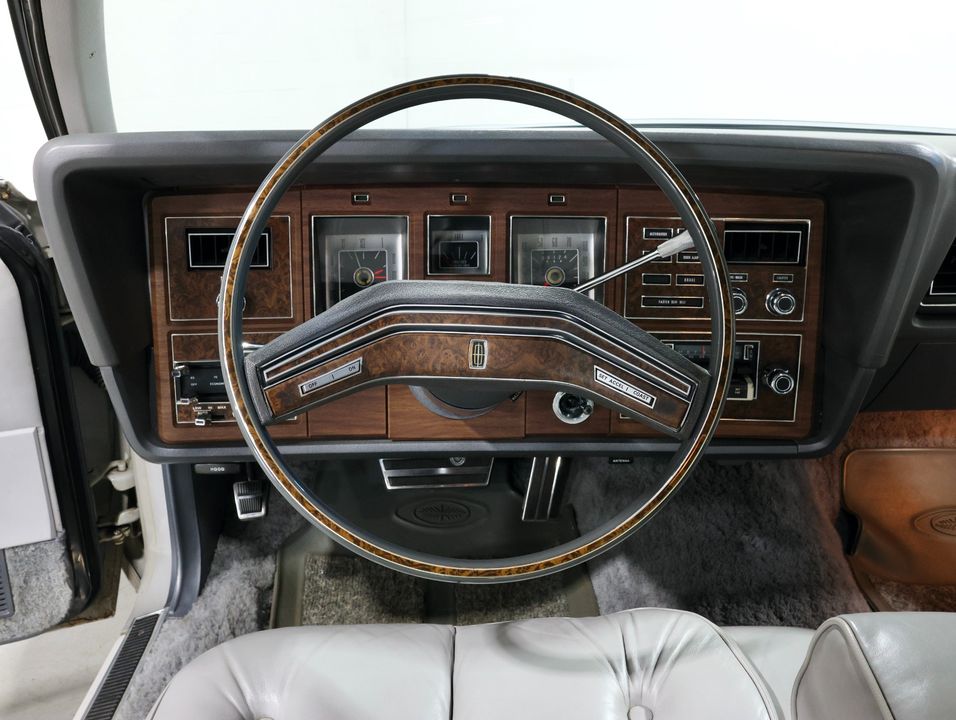 1976 Lincoln Continental Mark IV Cartier Edition