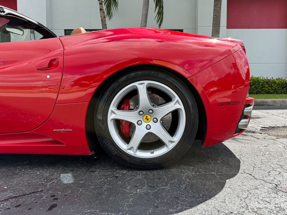 2010 Ferrari California