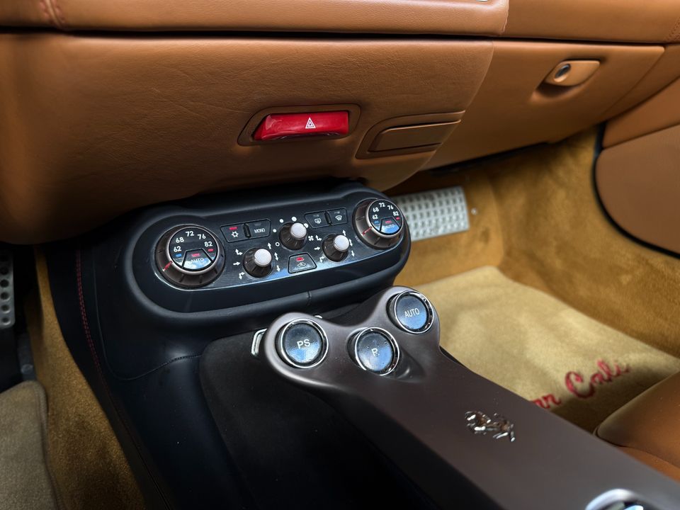 2010 Ferrari California
