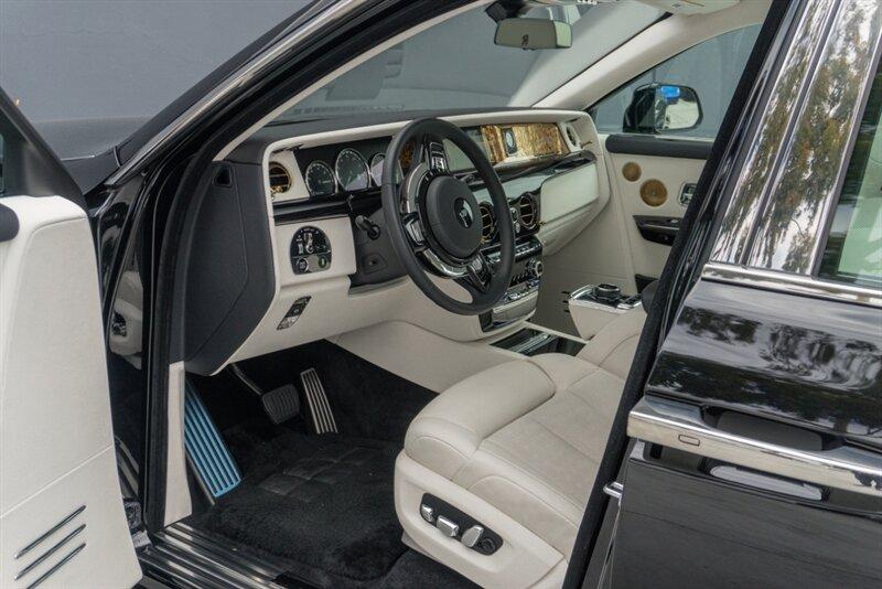 2024 Rolls-Royce Phantom