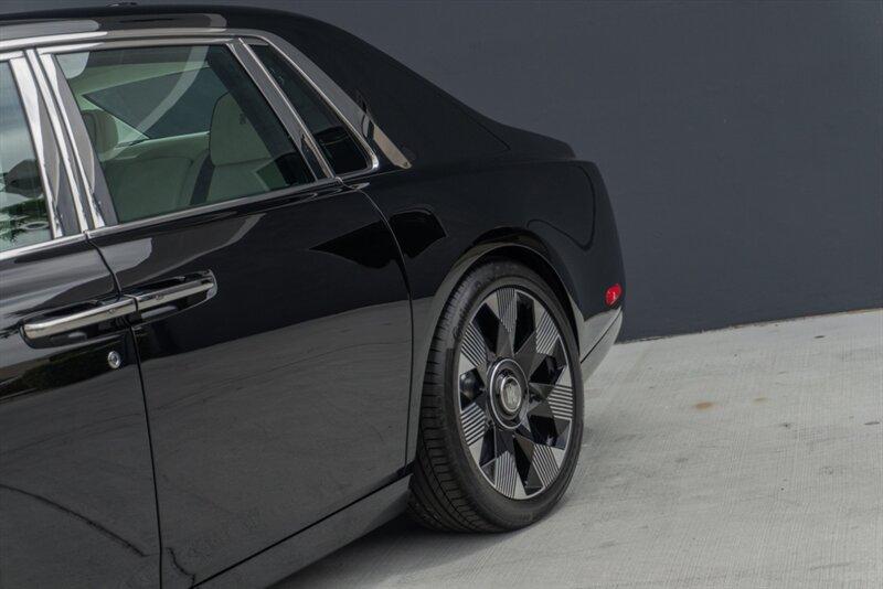 2024 Rolls-Royce Phantom