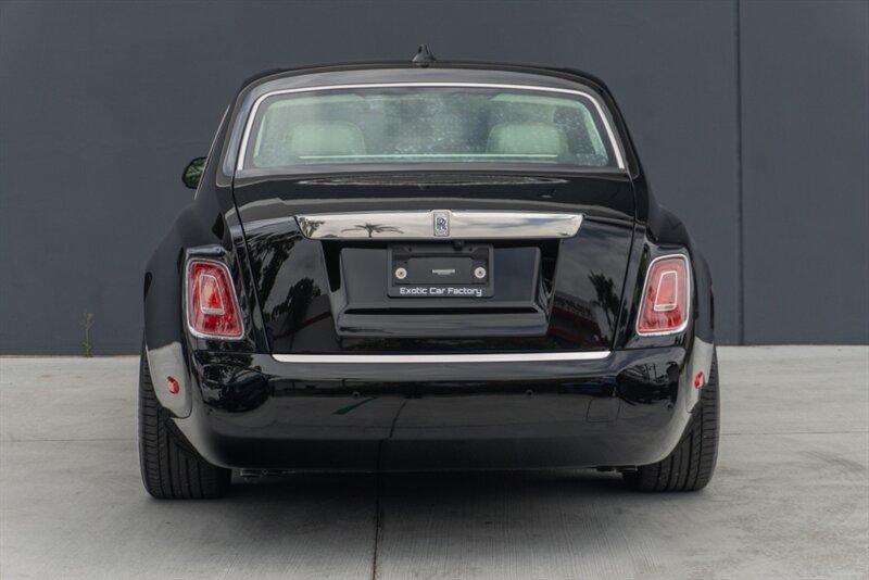 2024 Rolls-Royce Phantom