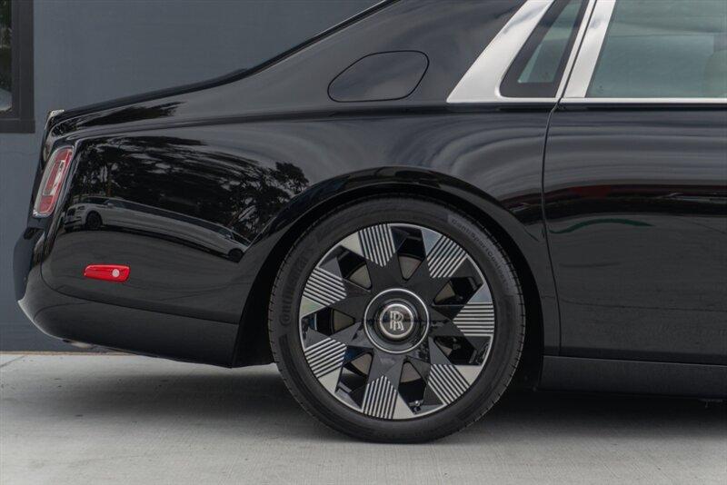 2024 Rolls-Royce Phantom