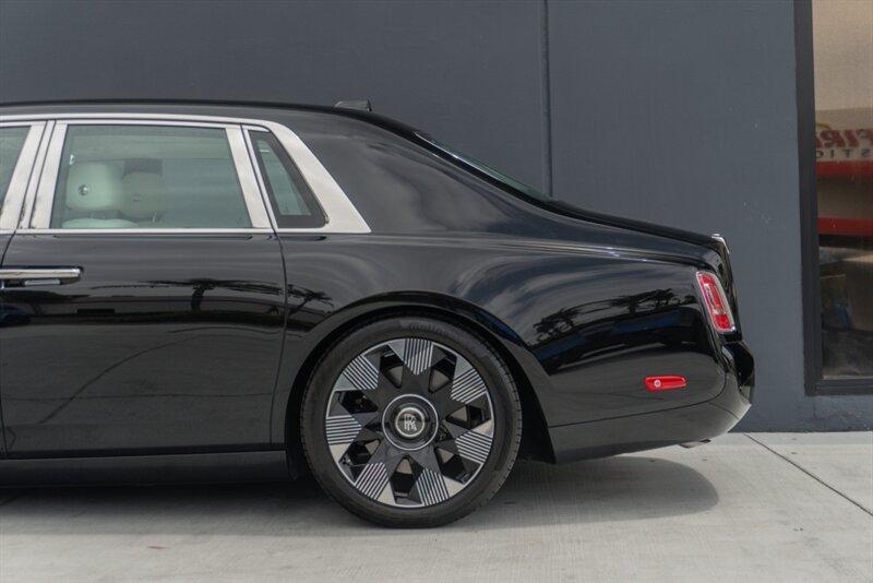 2024 Rolls-Royce Phantom