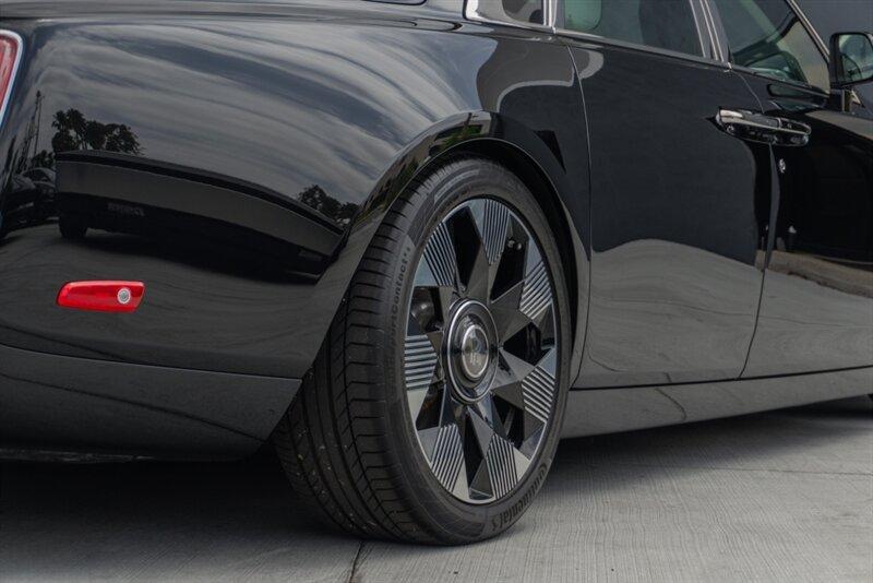 2024 Rolls-Royce Phantom