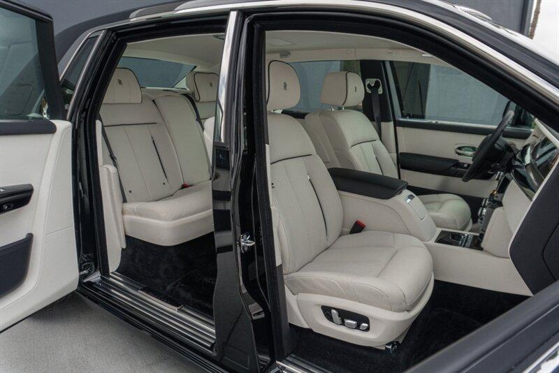 2024 Rolls-Royce Phantom