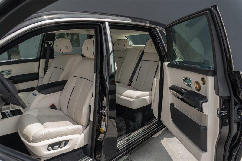 2024 Rolls-Royce Phantom