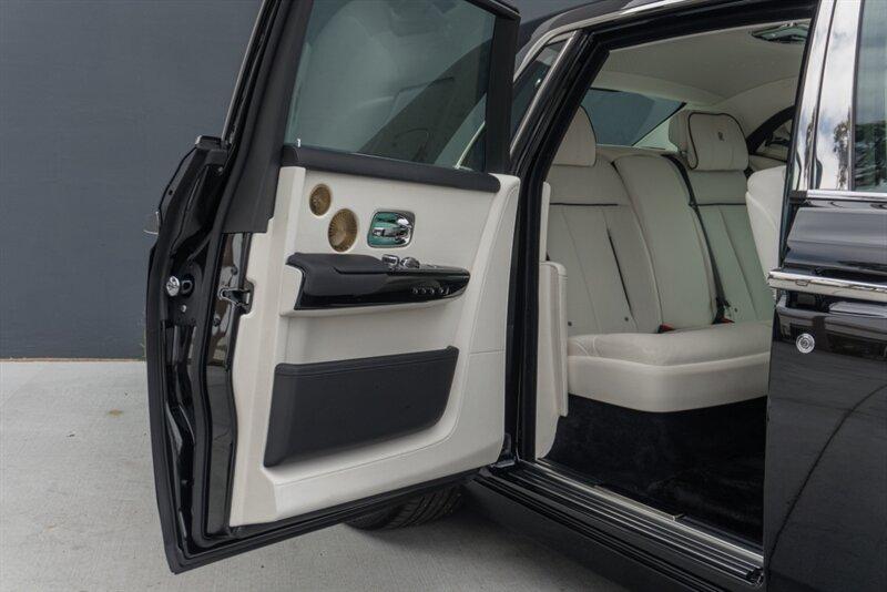 2024 Rolls-Royce Phantom