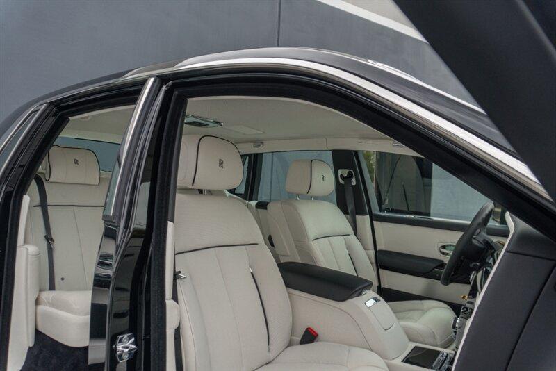 2024 Rolls-Royce Phantom