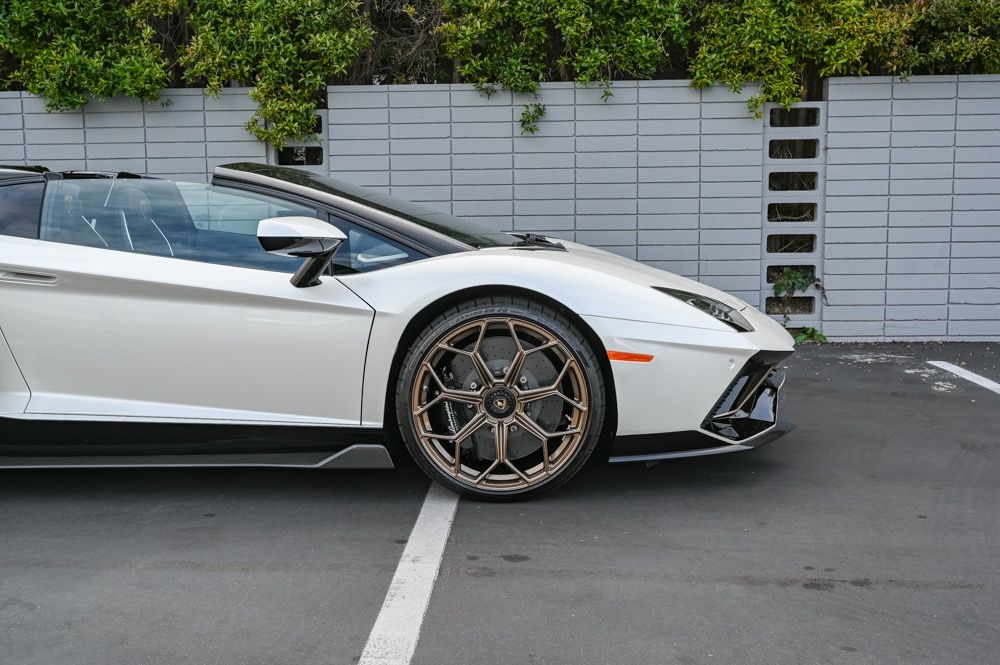 2022 Lamborghini Aventador Ultimae