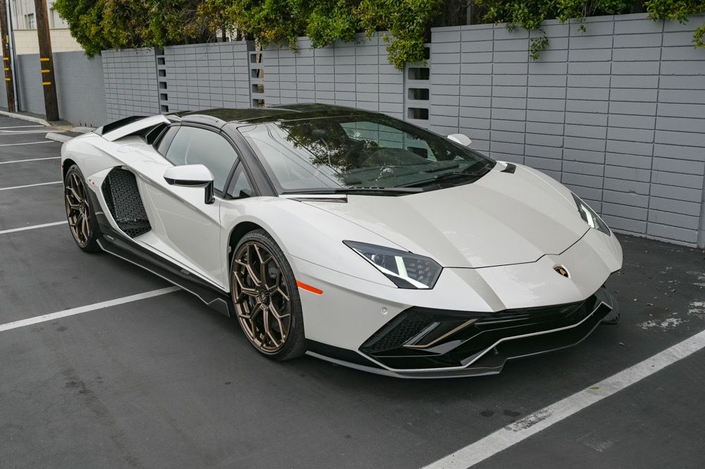 2022 Lamborghini Aventador Ultimae