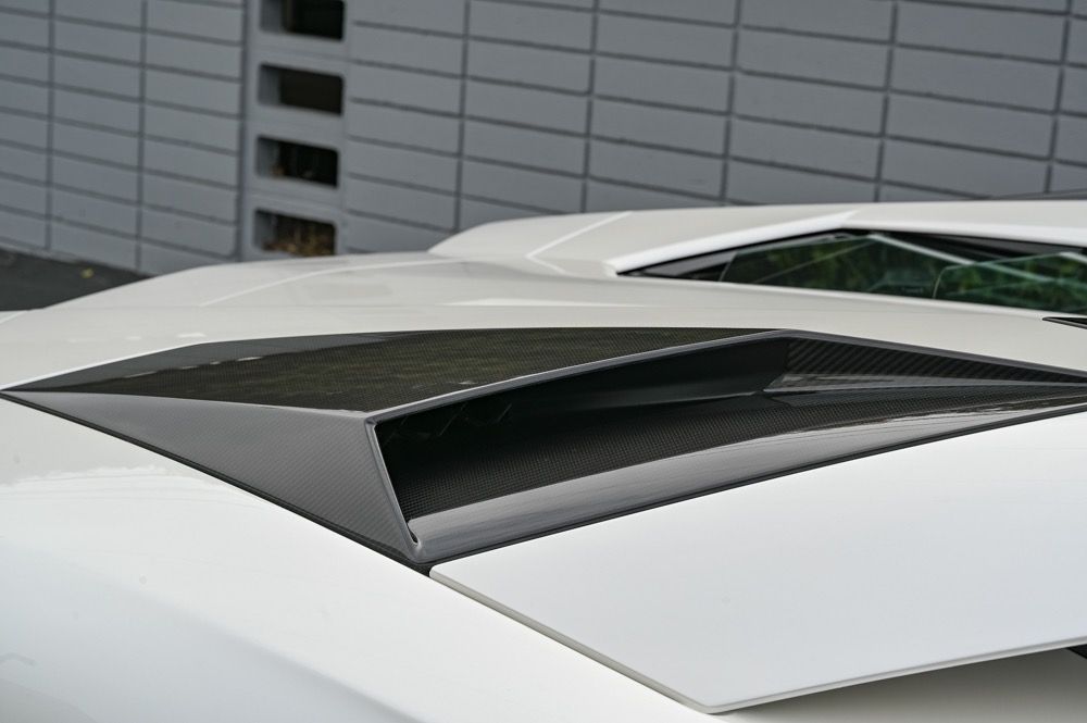 2022 Lamborghini Aventador Ultimae