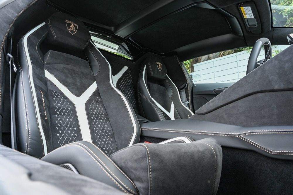 2022 Lamborghini Aventador Ultimae