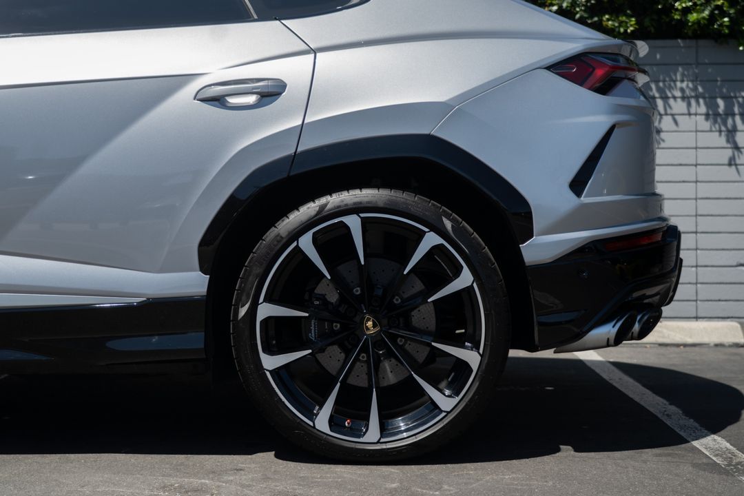 2019 Lamborghini Urus