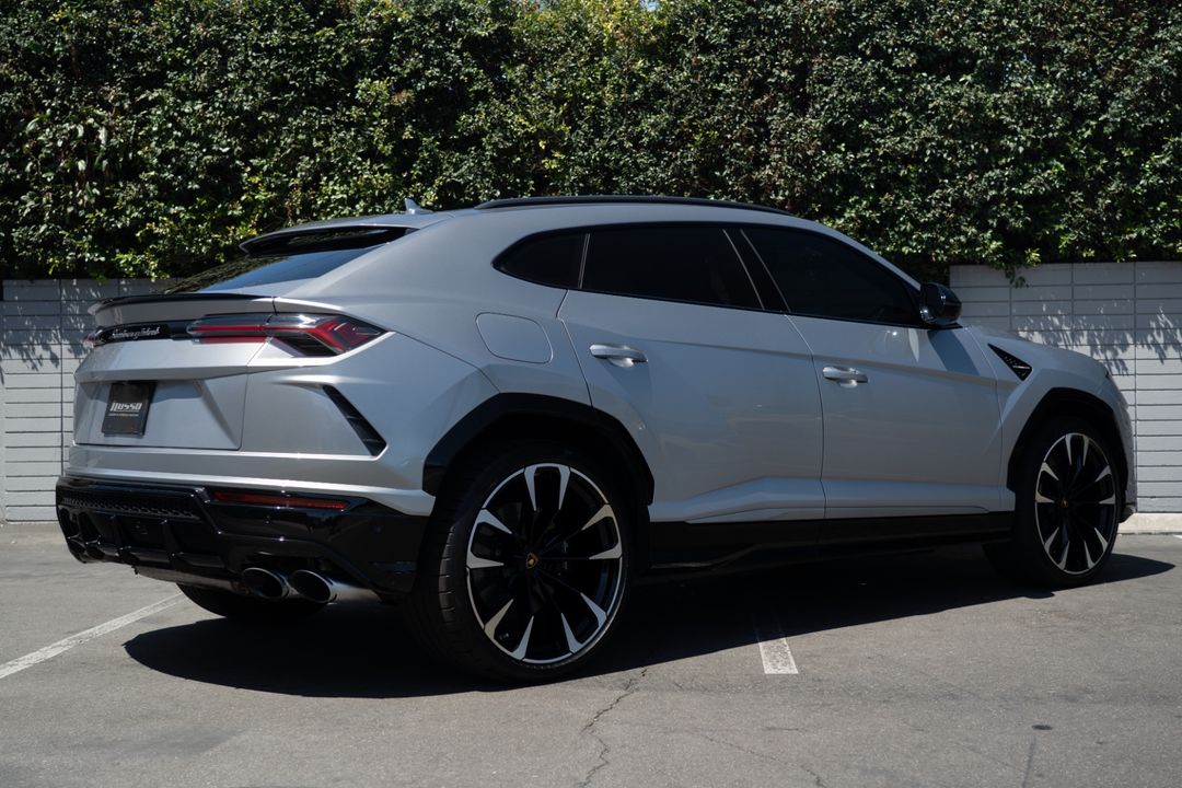 2019 Lamborghini Urus