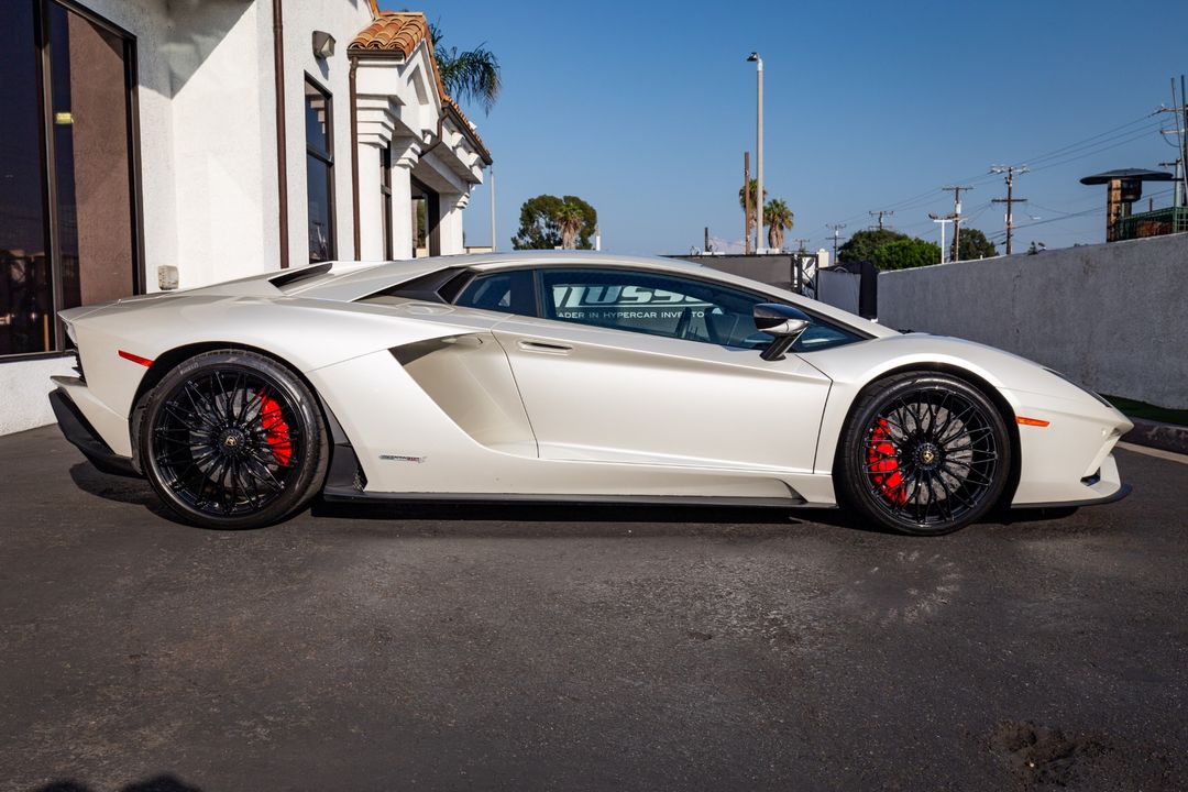 2018 Lamborghini Aventador