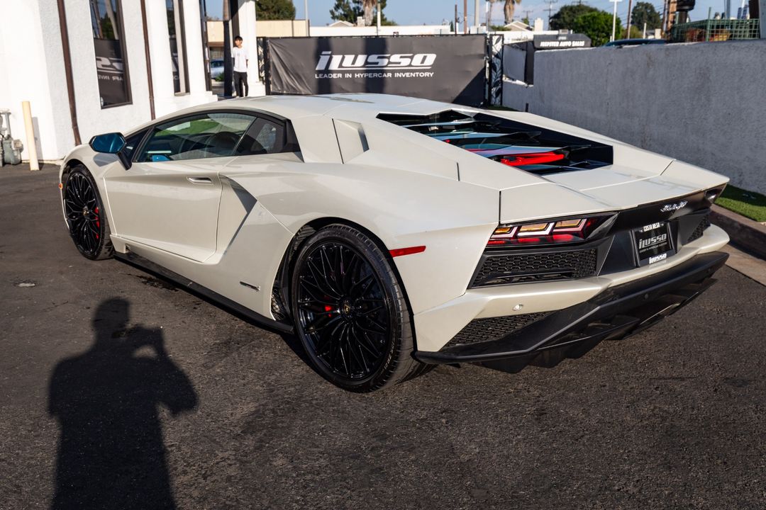 2018 Lamborghini Aventador