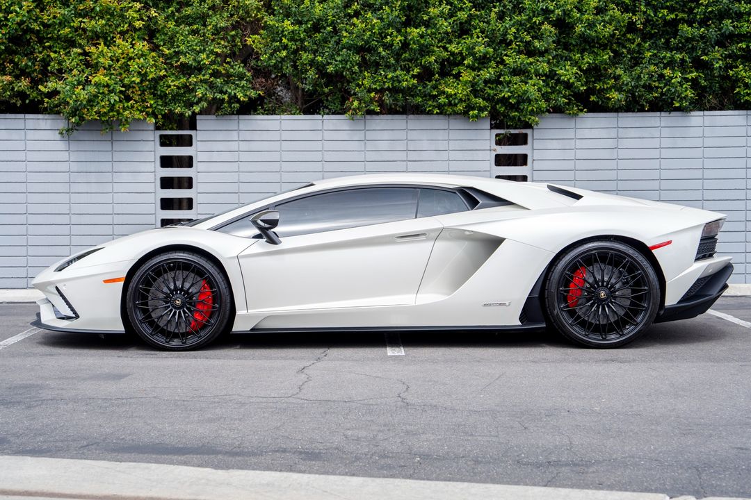 2018 Lamborghini Aventador